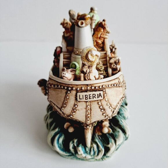 Harmony Kingdom Millennium Boat Series Treasure Box Limited Edition - Picture 6 of 16